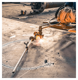 Molten metal pouring
